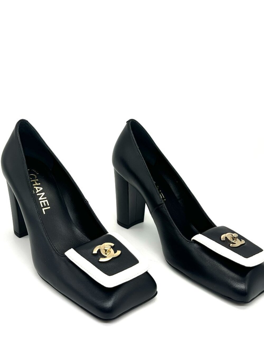 CHANEL 26S Leather Square Toe Turnlock CC Block Heels Pumps Shoes Black Ivory - Picture 9 of 16